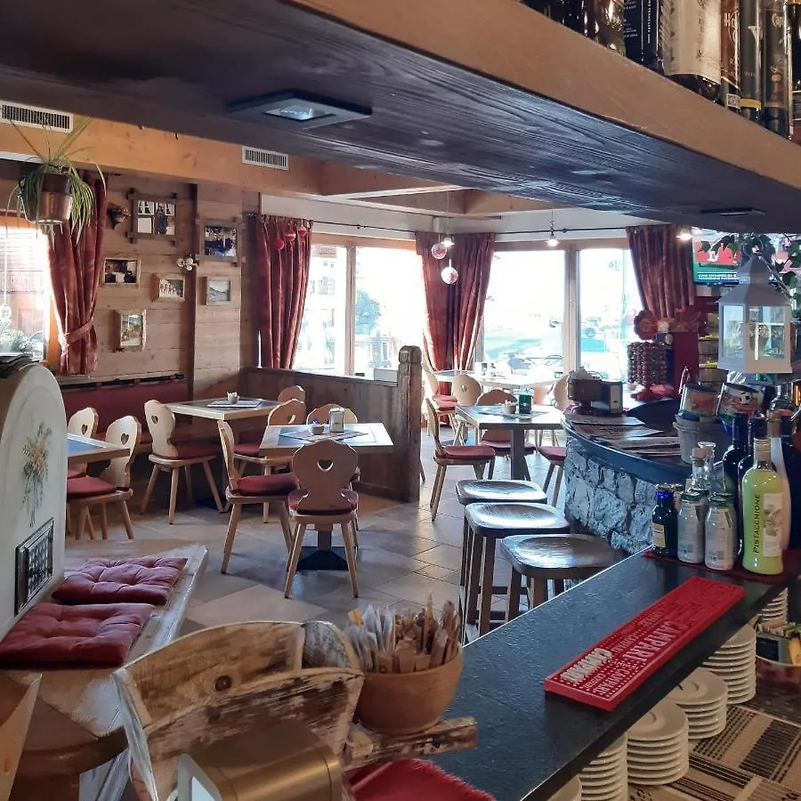 Hotel La Tea Livigno 3*,
